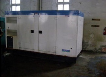 梅州康明斯150kw大型柴油二手发电机组