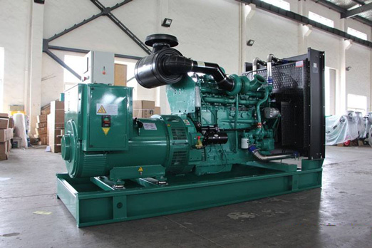 梅州320kw康明斯柴油发电车出租组图片 梅州320kw康明斯柴油发电车出租组图片