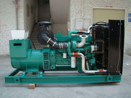 梅州1100kw康明斯柴油发电机组
